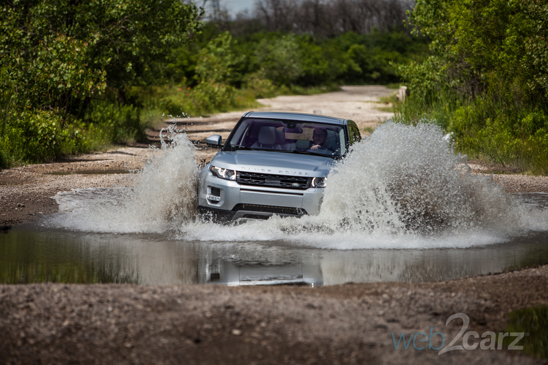 Illustration for article titled The Range Rover Evoque Isn't Just a Mall-Crawler